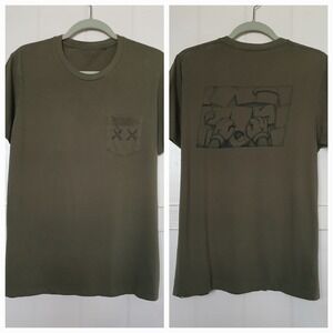 Kaws XX × Uniqlo UT Pocket T-Shirt HANDS Art Men's Large Olive Cotton 2016 SS